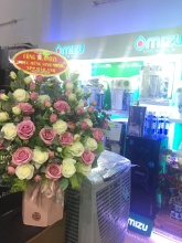 Những lẵng Hoa tươi thắm tri ân khách hàng của Omizu ngày sinh nhật